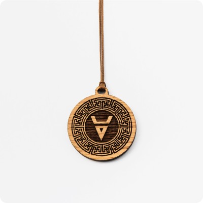 Оберег символ Велеса (Волоса) из дерева