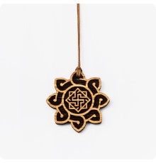 Оберег Валькирия из Дуба в солнце