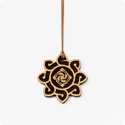 Оберег Знич из Дуба в солнце