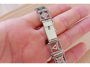 Браслет со славянскими оберегами