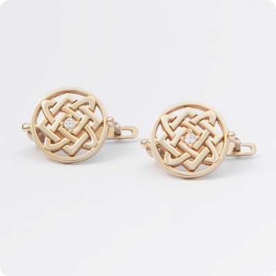 Серьги с оберегом Звезда Лады-богородицы из золота с камнем