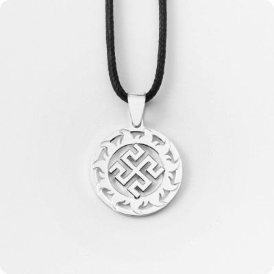 Оберег Родовик из серебра в Солнечном Круге