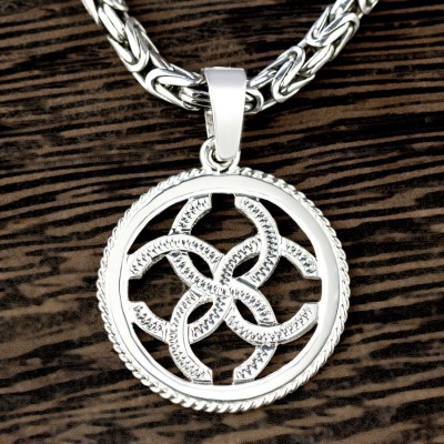 Оберег Свадебник из серебра в круге