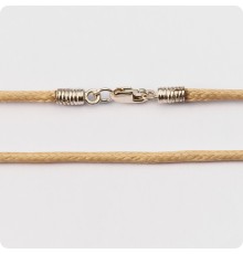 Телесный шнур из ткани с серебряным замком