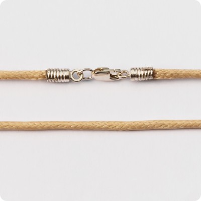 Телесный шнур из ткани с серебряным замком